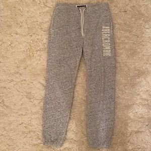 abercrombie and fitch joggers